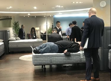 国外床垫真值得购买吗,美国床垫与中国床垫的区别