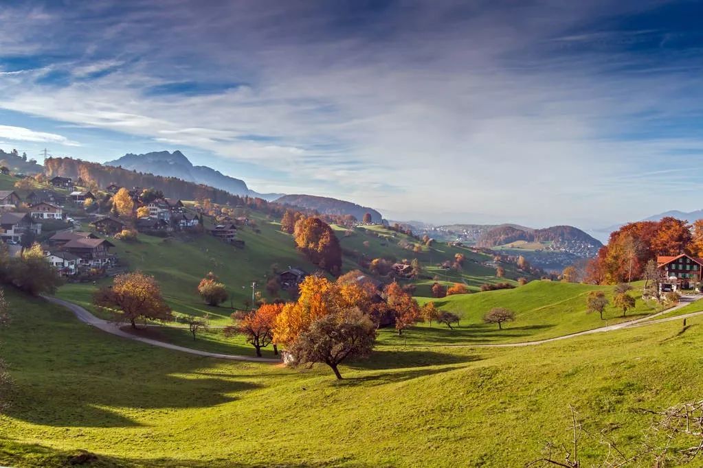 因为太美禁止拍照的小镇,世界上幸福指数爆棚的国家