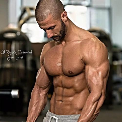 健身突破瓶颈期有哪些方法,瘦子增肌到瓶颈期怎么办