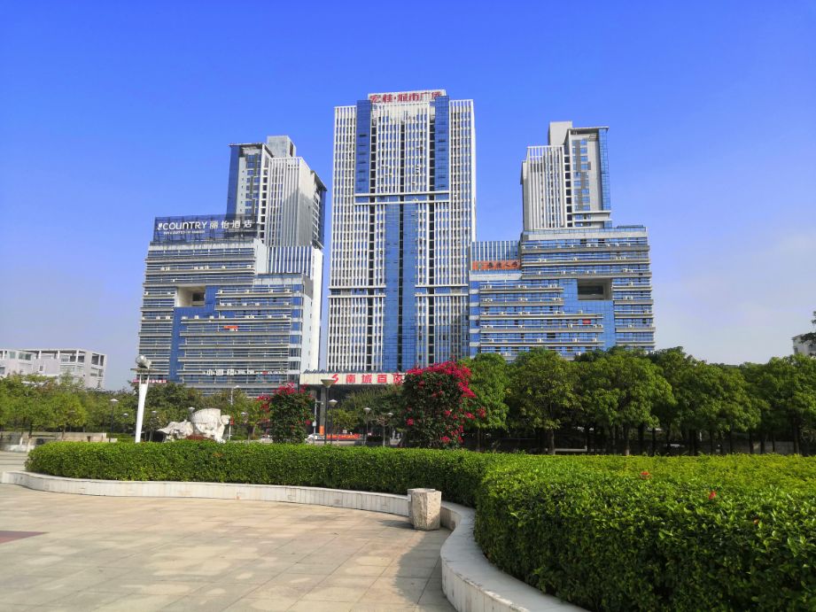 贵港市万达广场航拍图 (贵港有几个万达广场)