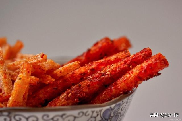 逼着员工吃辣条就能成功？《道德经》这两句话，才是管理心诀