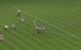 万人迷光环下的铁血斗士职业球员典范