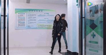 《都挺好》里，苏明玉至少穿得“都挺好”！