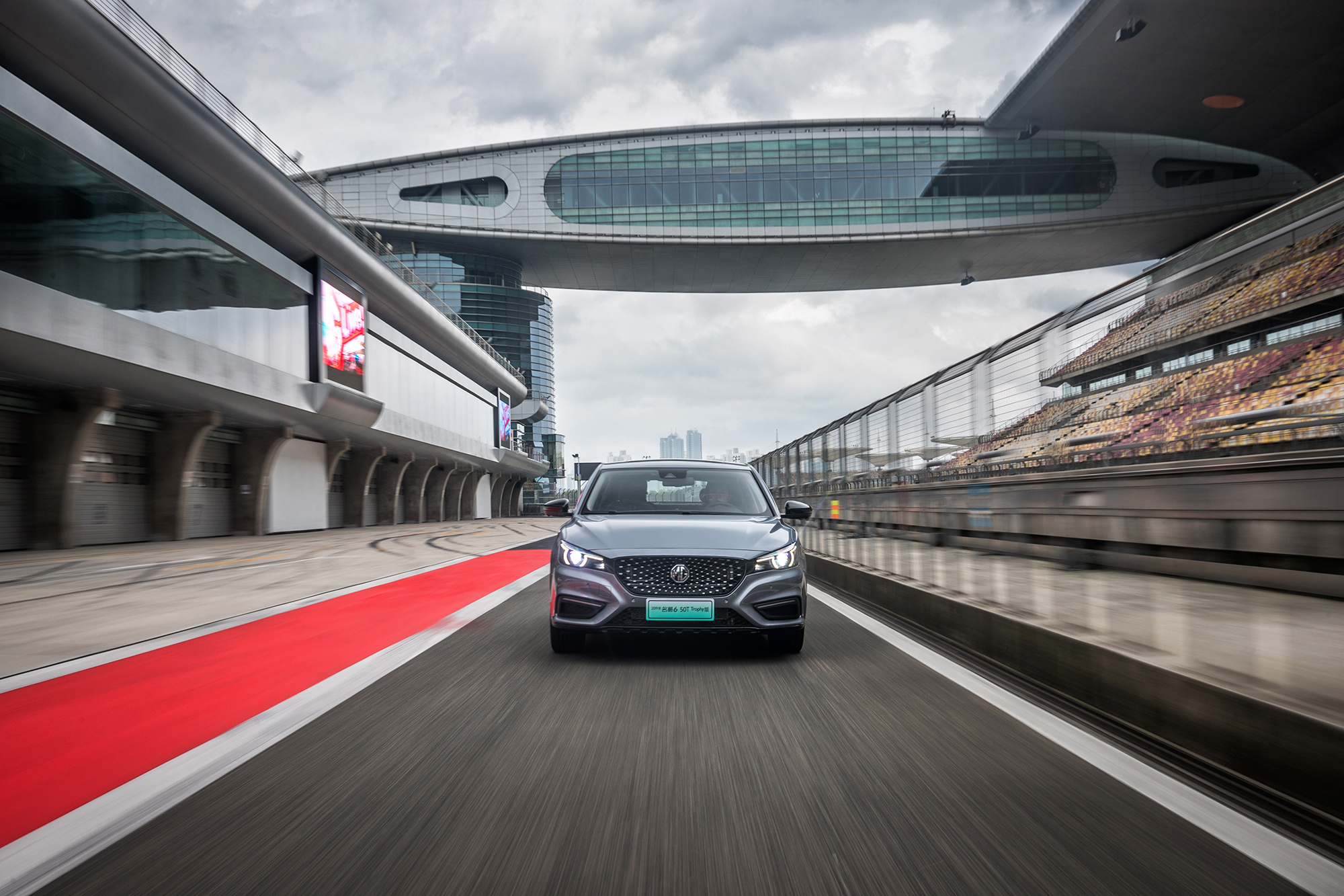 F1赛道上演MGLive！2019款名爵620T、50T售价9.28万起