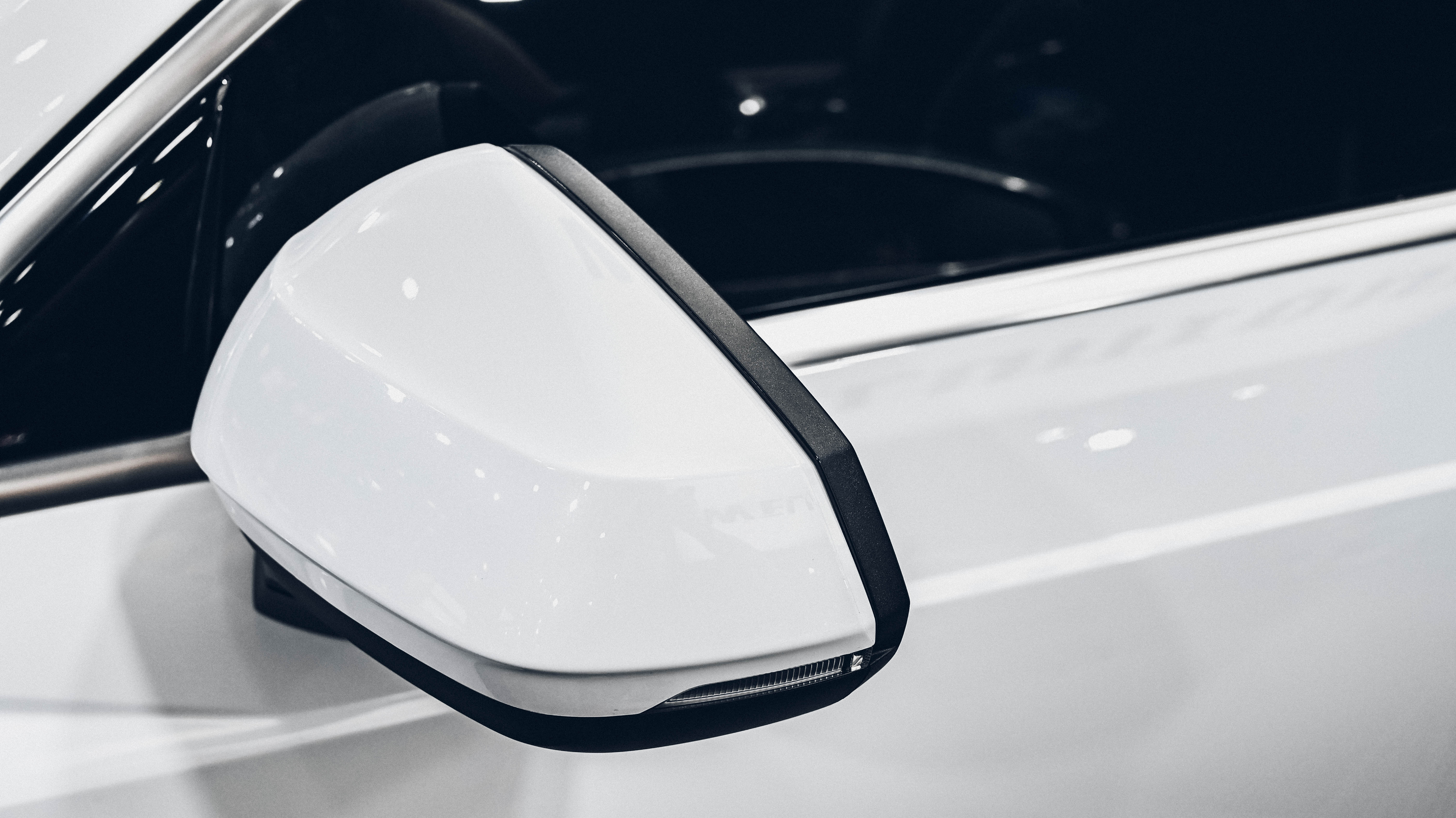 奥迪q3隐形车衣价格2014年,奥迪q3贴xpel隐形车衣多少钱