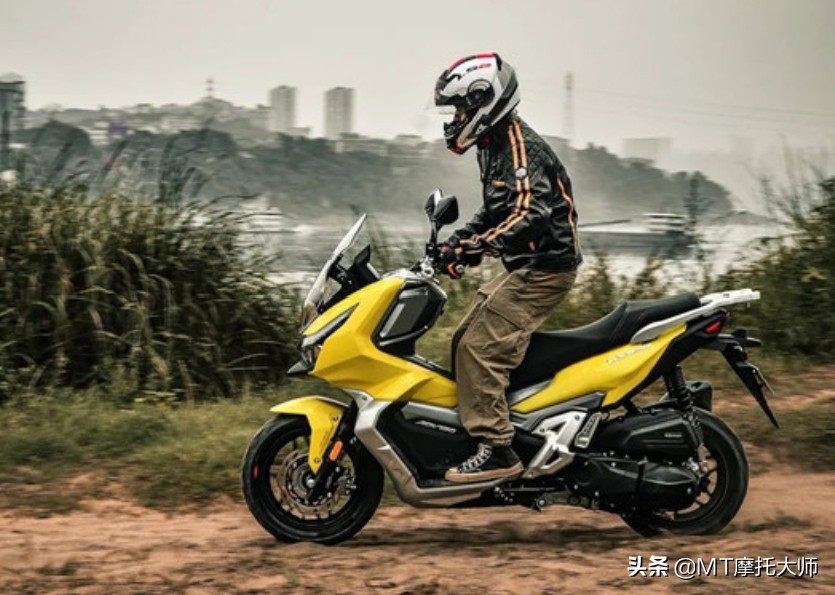 豪爵uhr150和大阳adv150选哪个好,大阳adv150和三阳drg150选择哪个