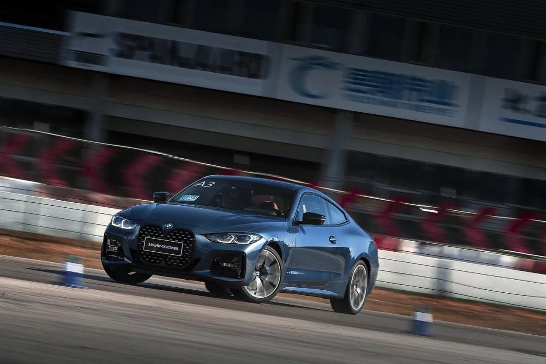 宝马4系提高动力,新款宝马4系舒适感怎么样