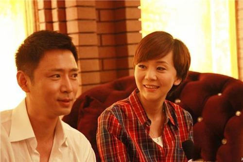 娱乐圈不被看好却始终恩爱的夫妻,娱乐圈年龄差距大却很恩爱的夫妻