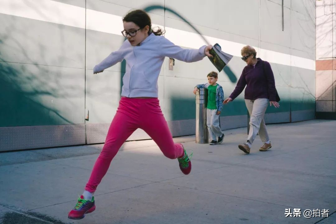 巧合抓拍到的纽约街头画面,视觉错位奇闻趣事