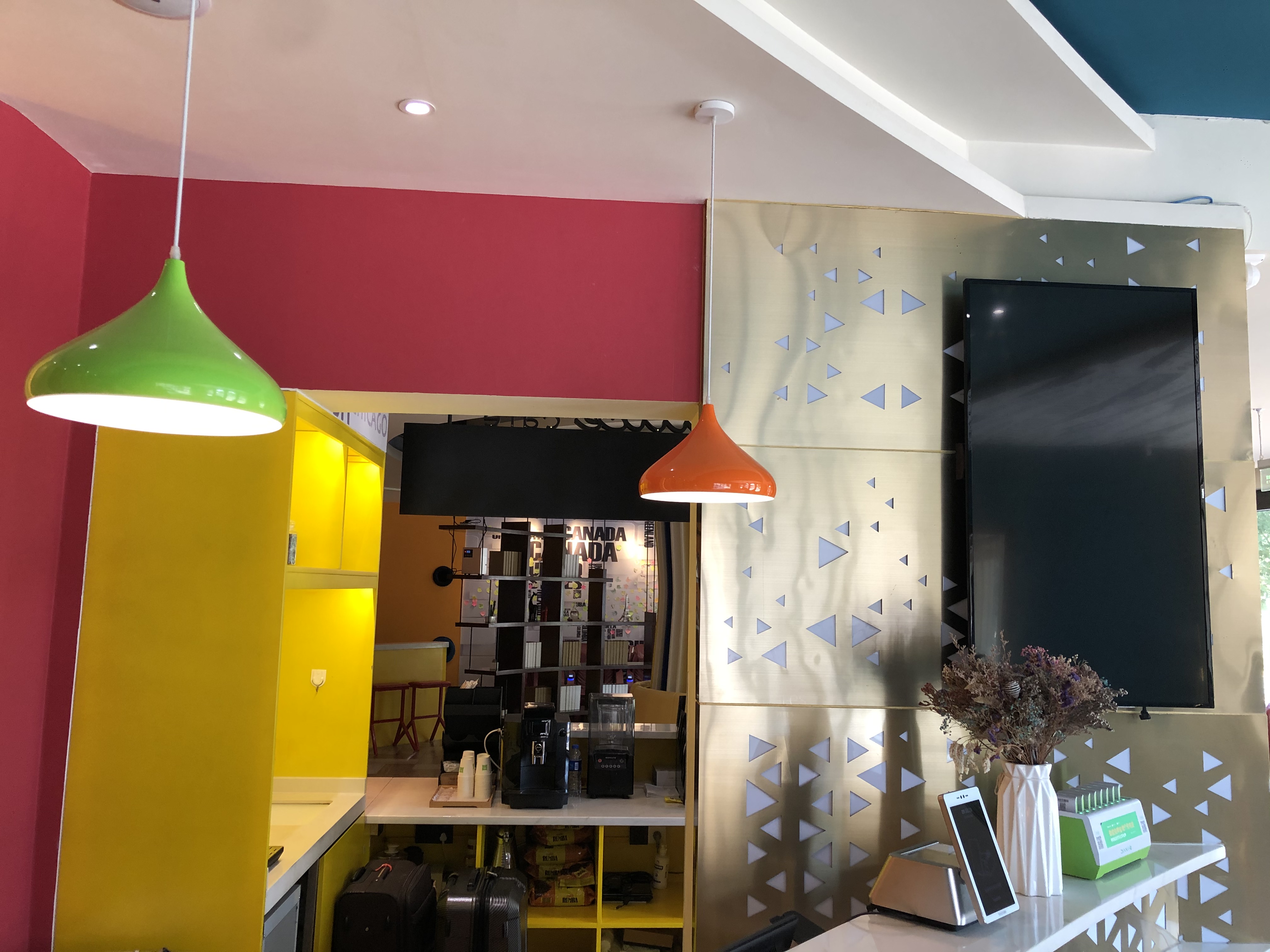 两家“宜必思.尚品”各有千秋，你的styles是什么？