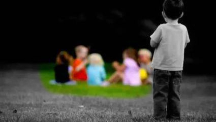 00后拎肥料袋上大学,大学生返校打包袋