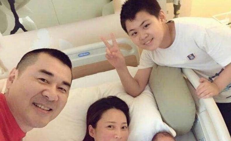 明星都选剖腹产,明星是如何连续剖腹产