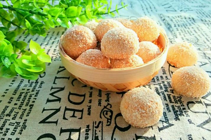 网红甜点椰丝球自己动手做，简单零失败，甜丝丝的吃不胖