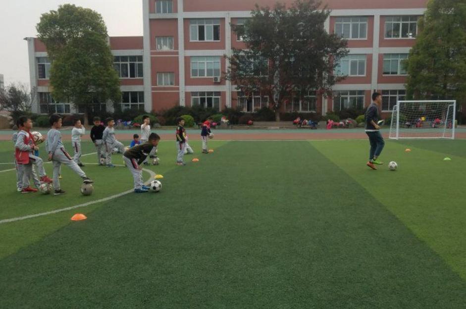 泸州方洞小学课后服务,向阳小学课后服务