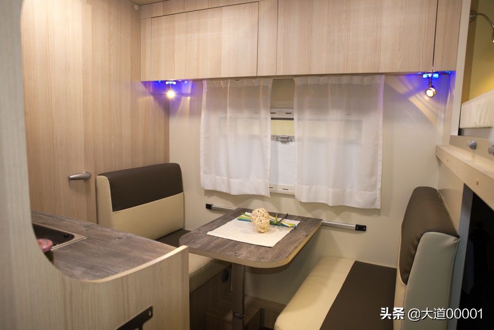 皮卡房车最佳方案布局,皮卡房车后置厨房布局