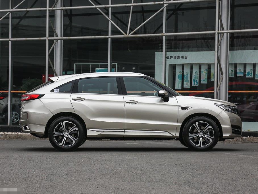 1.5t的本田urv值得入手吗,2022款汉兰达五座和本田urv比较