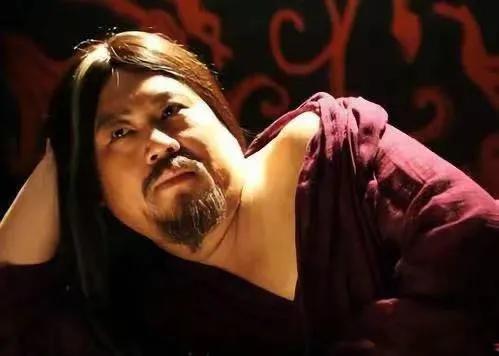 她最性感的地方，也不是大腿啊