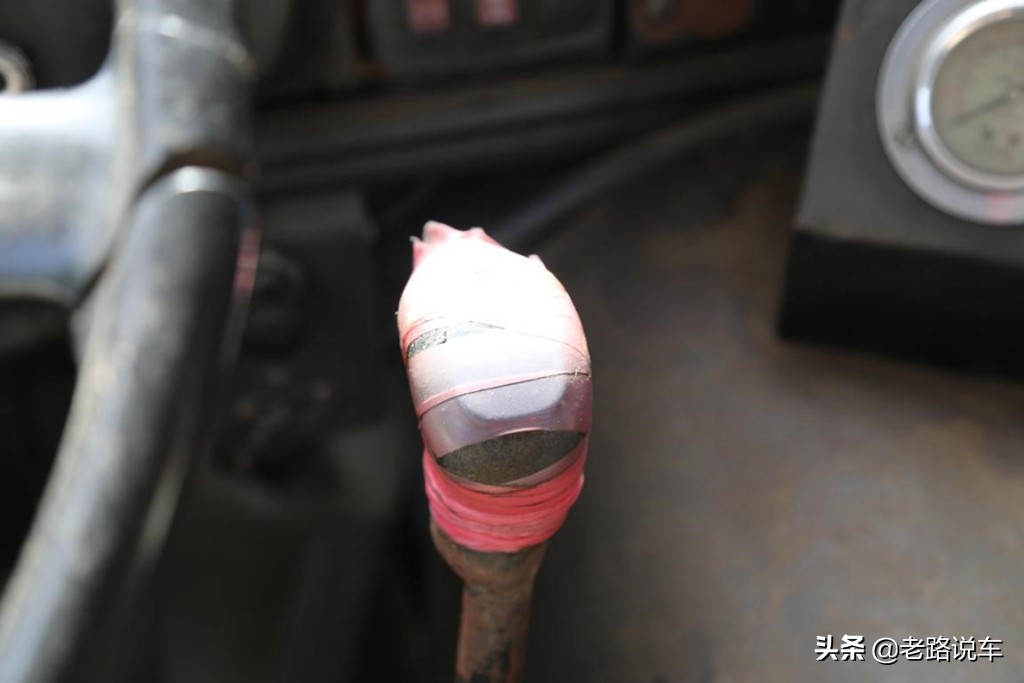 绗竴浠ｉ粍娌砵n162閲嶅瀷鍗¤溅,榛勬渤jn3261鍏搧涓ょ敤鍗¤溅