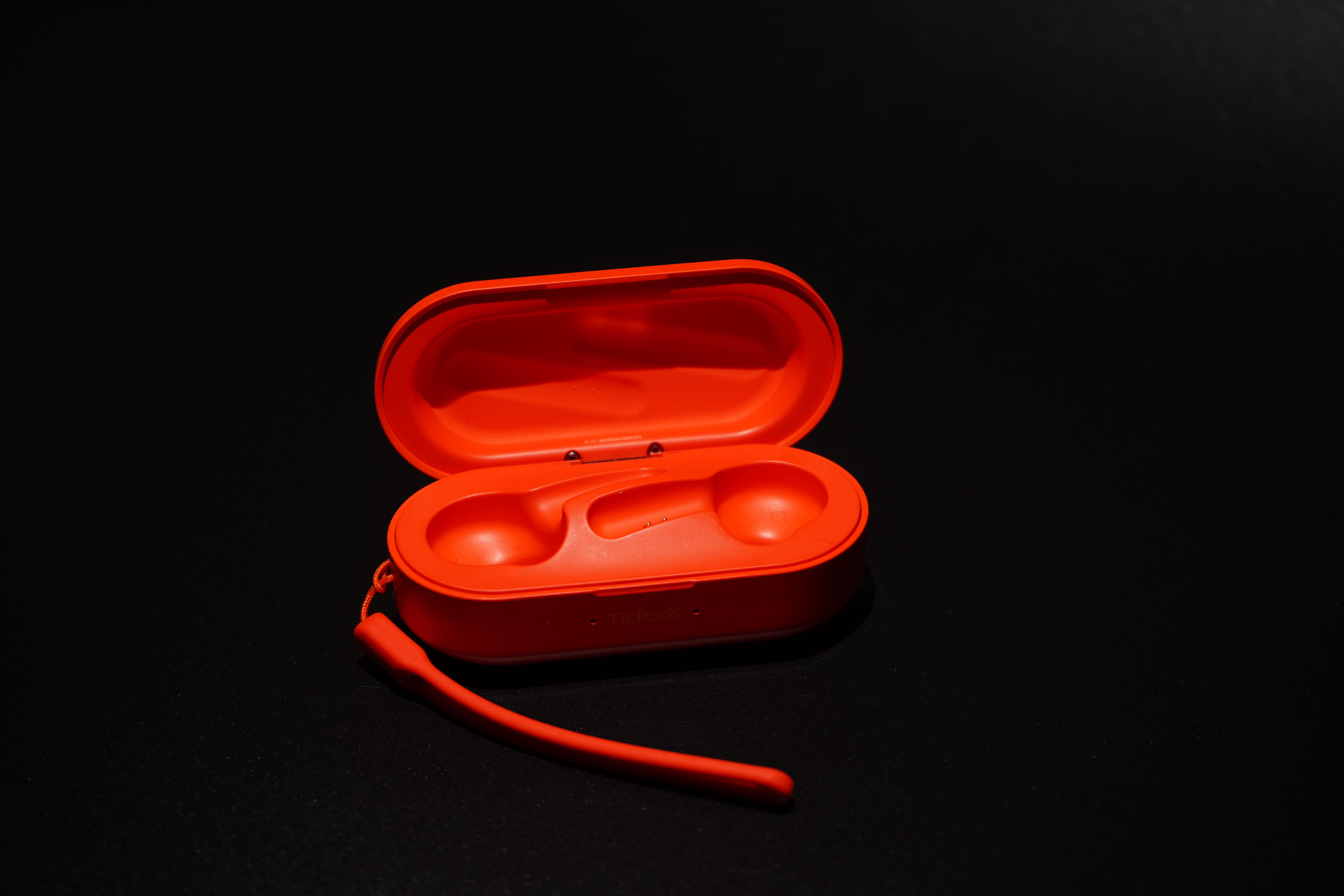 ticpodsfreepro钃濈墮鑰虫満,ticpodsfreepro娴嬭瘎