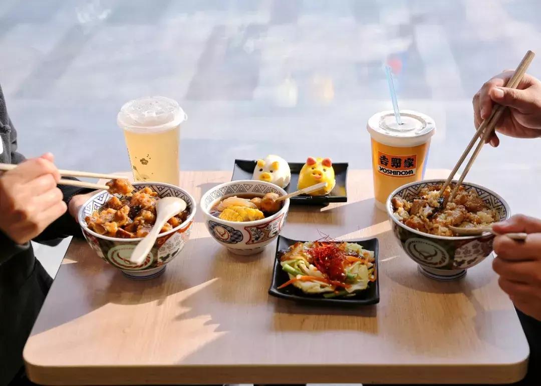 北京吉野家小龙虾饭,牛肉丼饭吉野家