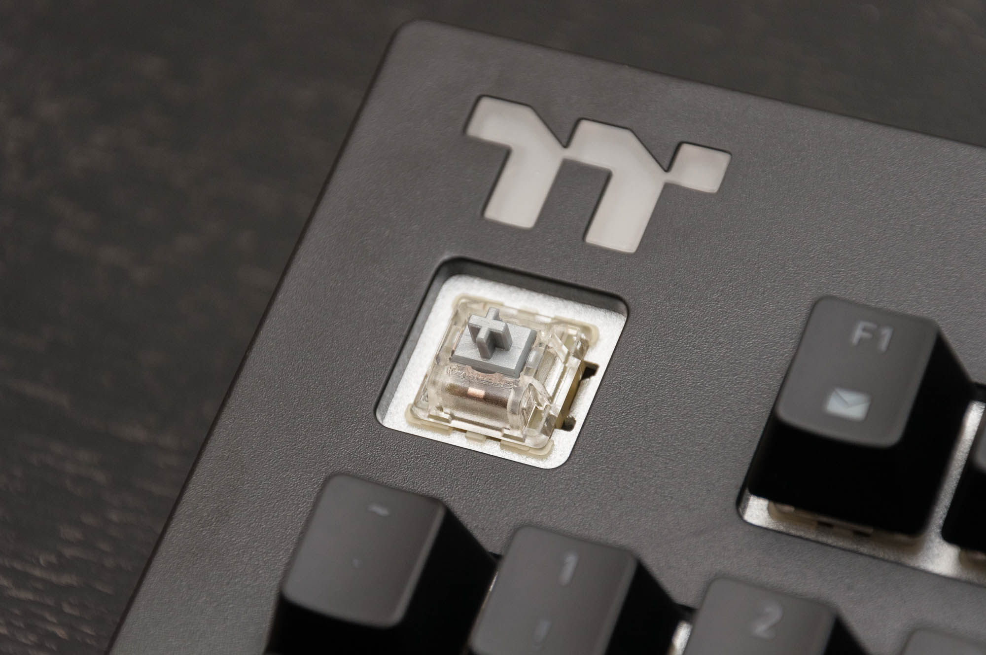 星脉x1银轴键盘开箱,血手光轴机械键盘评测