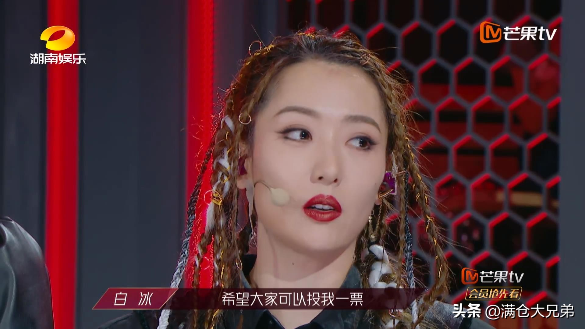 “浪姐”点球决胜：宁静踢向中路，王霏霏射进死角