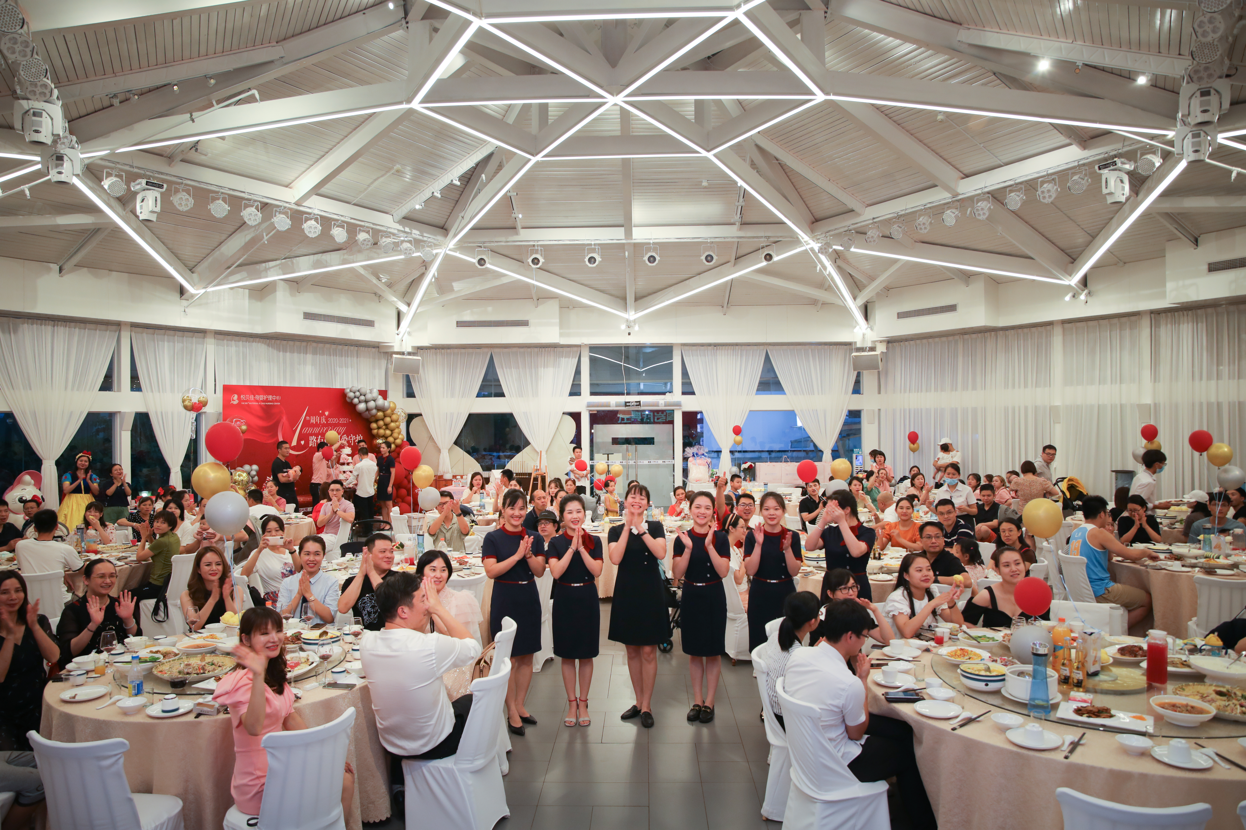 打造智慧妈妈开启幸福人生！悦贝佳母婴护理中心举行一周年庆典仪式