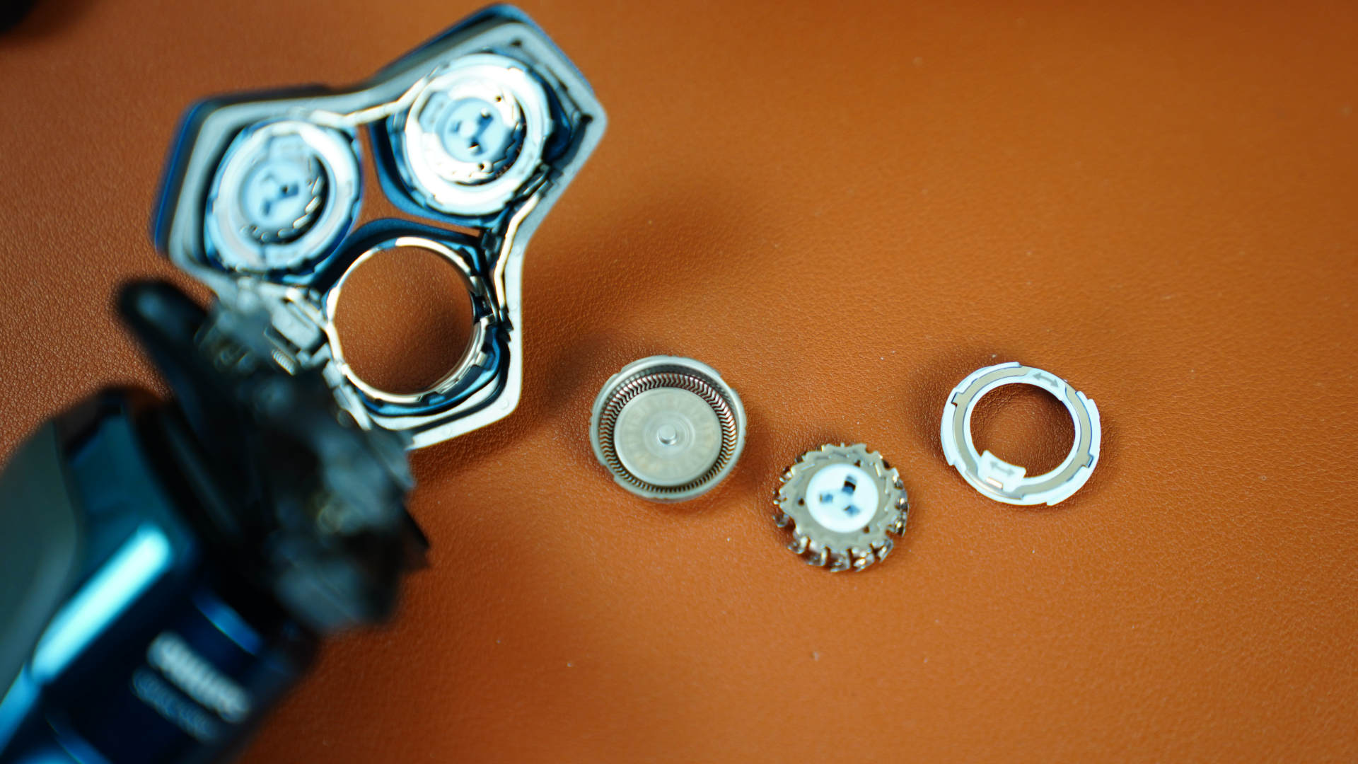 络腮胡用飞利浦剃须刀评测,飞利浦s7000功能介绍