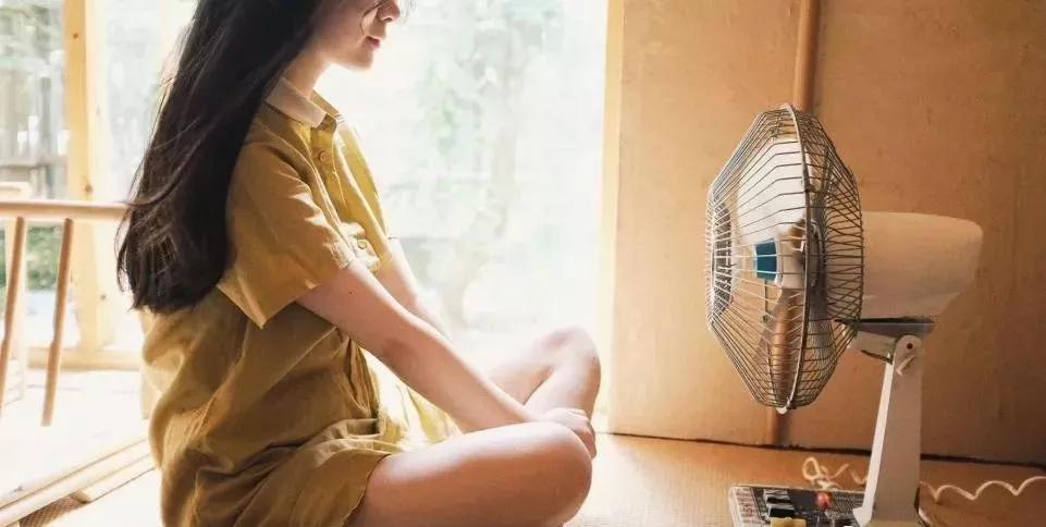 80后夫妻住山,80后两口子隐居大山