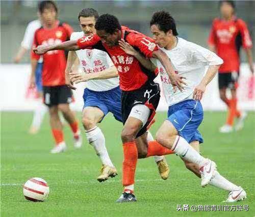 与子同袍战疫版,与子同袍共克时艰