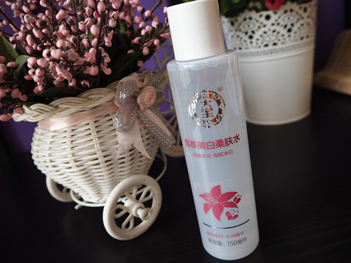 大宝柔肤水测评,大宝集萃美白柔肤水