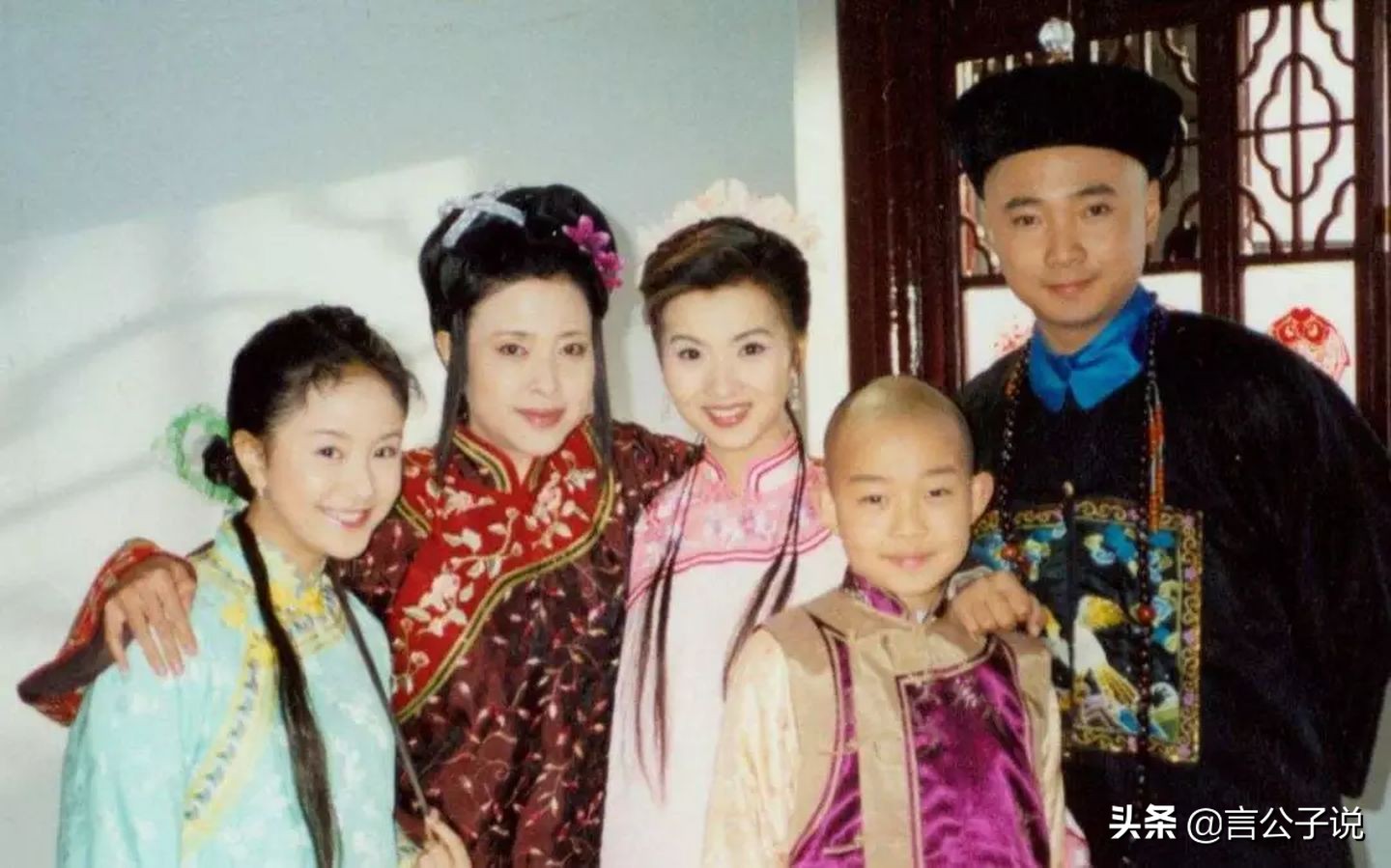 8位知名女星今昔对比,青岛十大美女明星