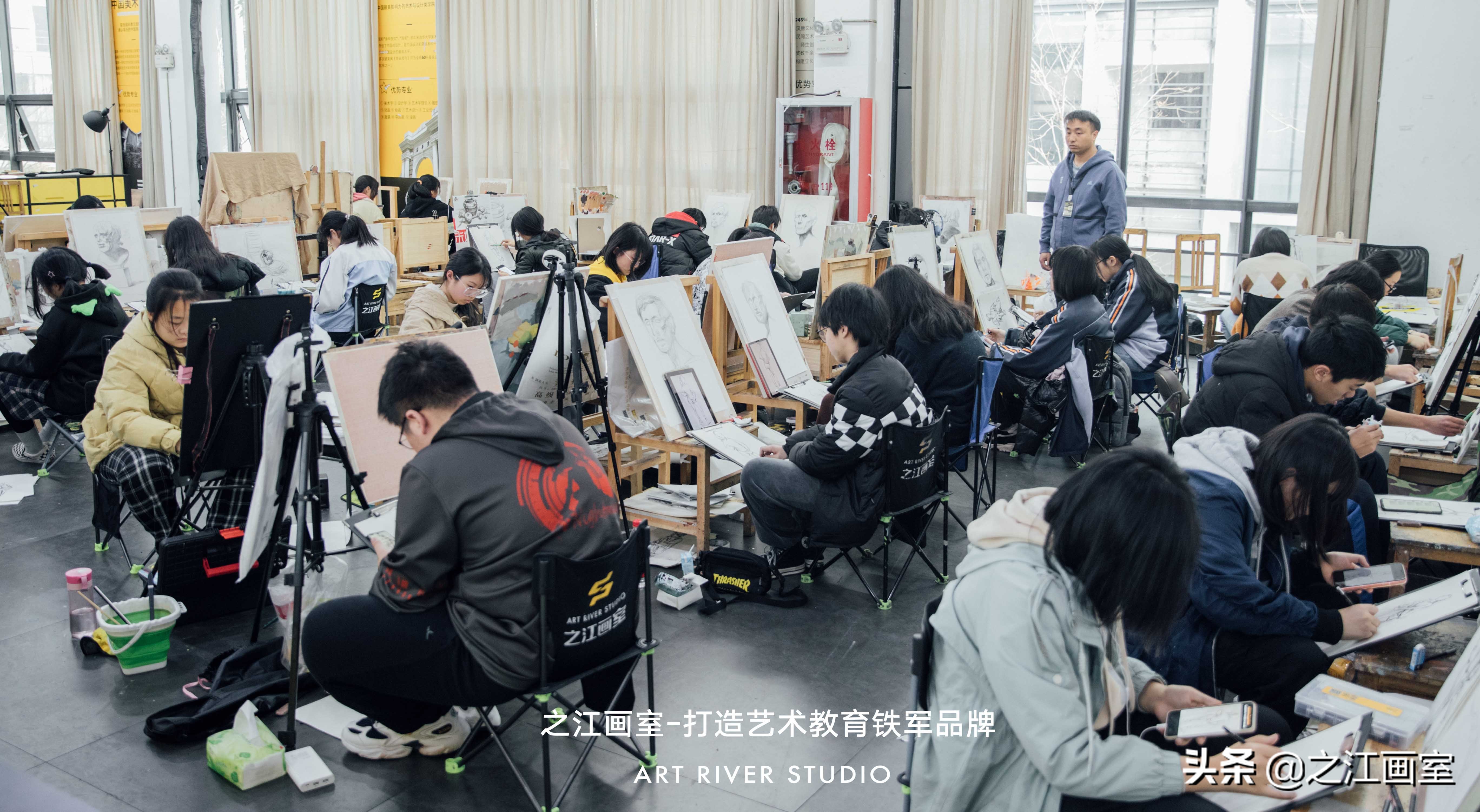 艺术类专科和本科选择,艺术类专业的本科好还是专科好