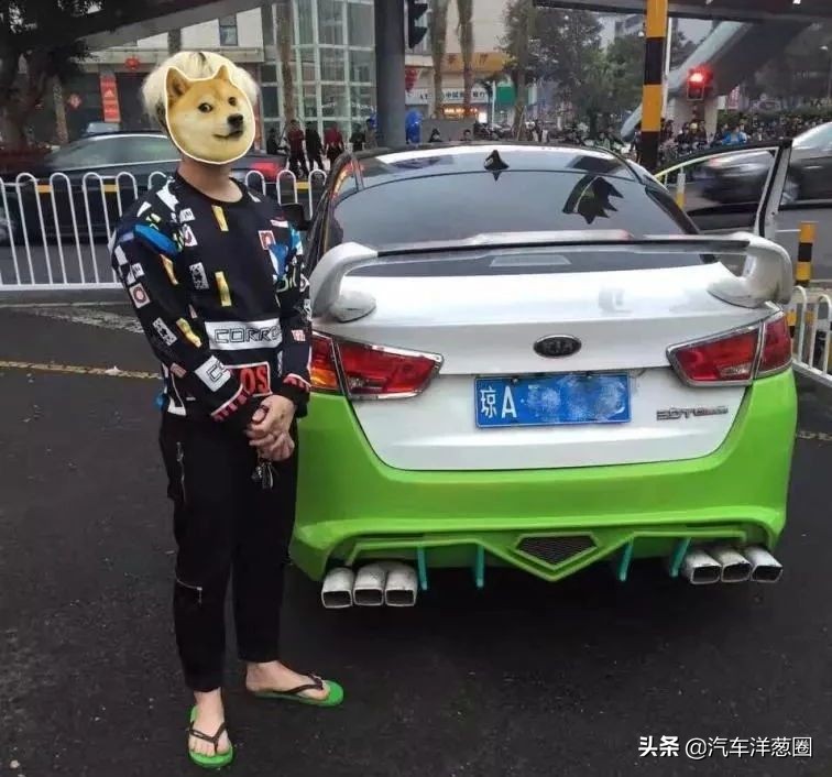 情人节开车接女朋友,情人节堵车女朋友要分手