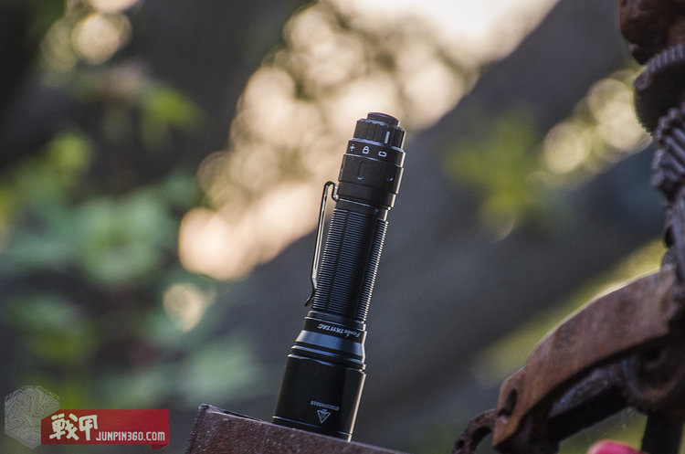 fenix手电tk06,fenixtk16v2.0战术手电