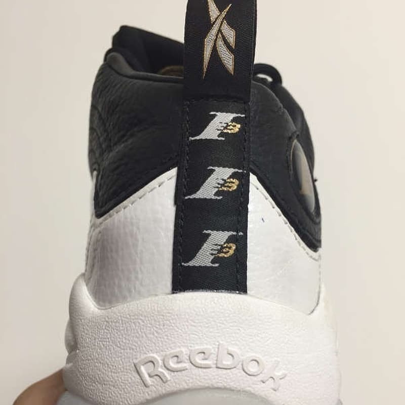 reebok艾弗森蓝白红球衣,reebok跟艾弗森什么关系