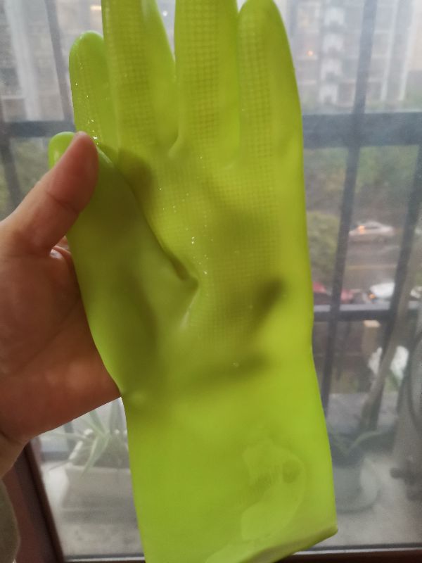 洗碗手指肿胀怎么回事,长期洗碗手指裂开怎么办