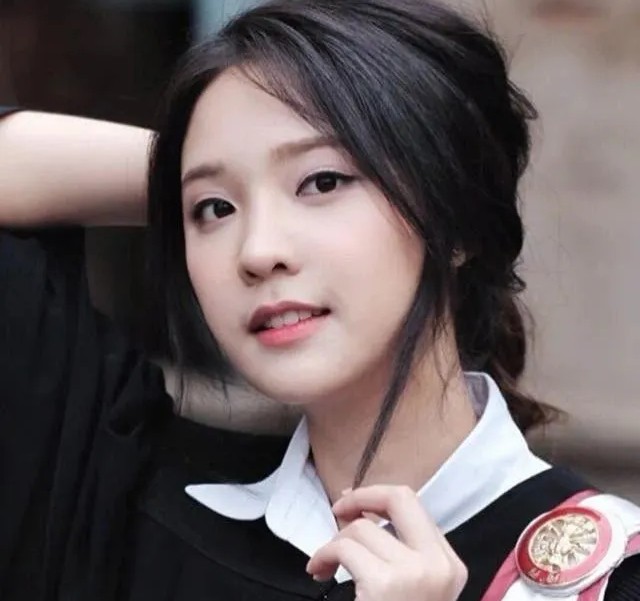 暧昧聊天对方不回复怎么办,男生暧昧2个月不表态什么意思