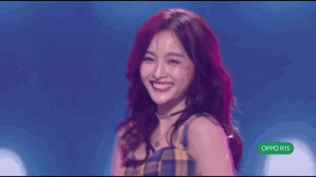 吴宣仪笑眼弯弯,吴宣仪笑眼wink