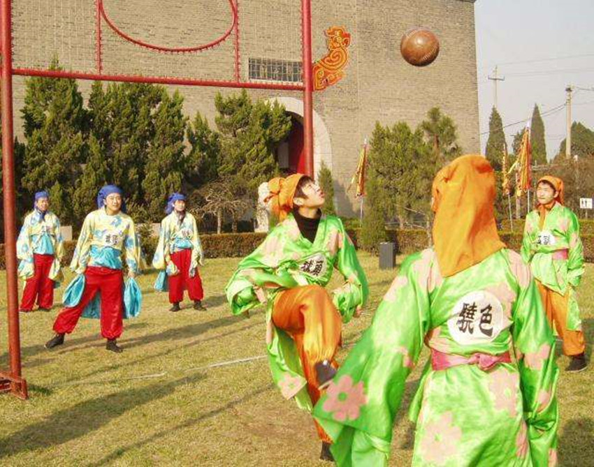 中国古代足球是为了军事吗,古代中国足球玩的好不