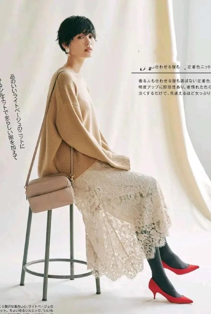 别再露脚踝了,今冬不流行露脚踝了露袜才更时髦