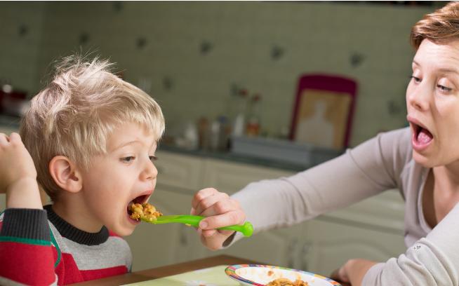 孩子自理能力差怎么改善,小孩日常自理能力培养