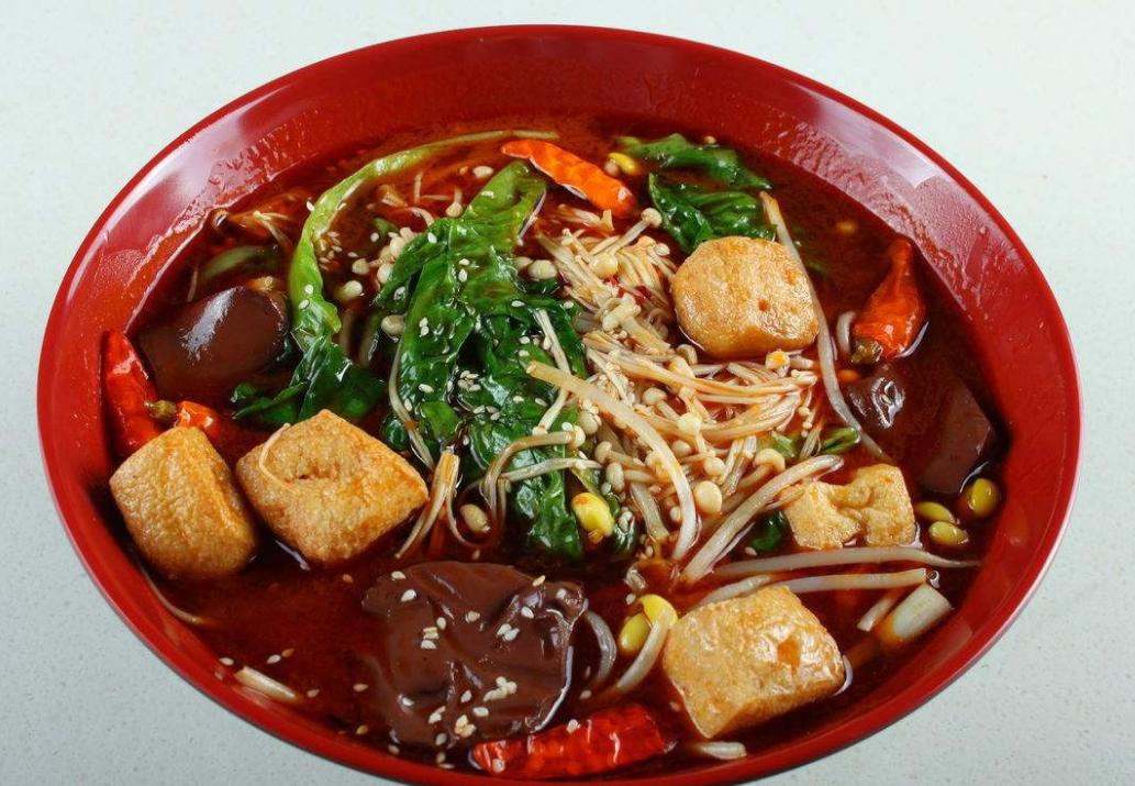 麻辣烫和冒菜馆的区别,冒菜和麻辣烫到底有啥区别