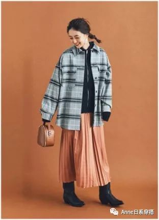 早秋盐系叠穿三件套,日系两件套秋装