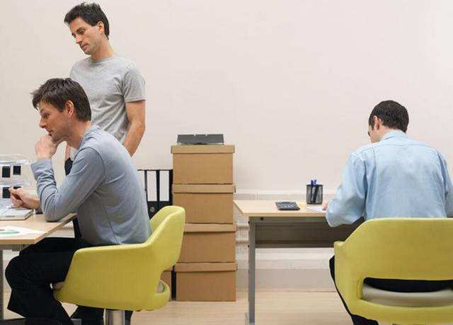 久坐久躺久站后腰部疼是什么原因,久站久坐后腰疼怎么缓解