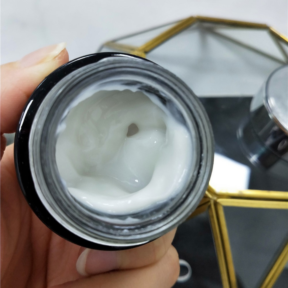 小棕瓶眼霜跟兰蔻发光眼霜哪个好,兰蔻发光眼霜没有细闪是假货吗