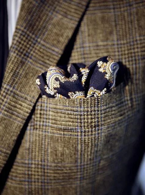 浼犺涓殑閿︿笂娣昏姳,浼犺閿︿笂娣昏姳