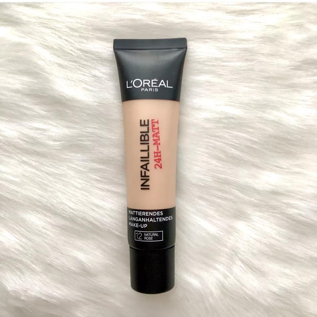 粉底推荐平价持妆不暗沉,遮瑕力超好的平价粉底