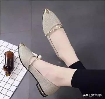 最近很火的瓢鞋,平跟软底瓢鞋时髦舒适