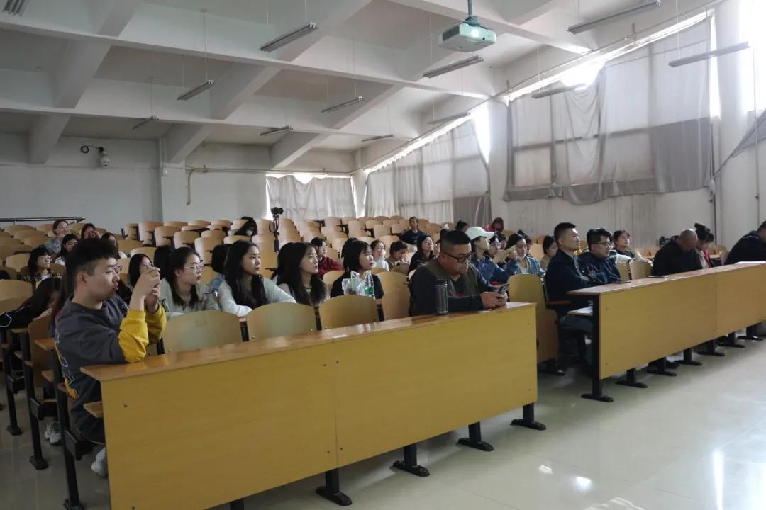 冯相成油画图片,冯相成油画作品欣赏